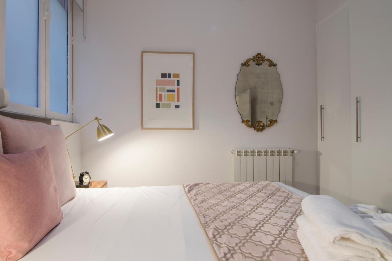 Apartamento En Santa Ana - Sol Madrid Exterior photo